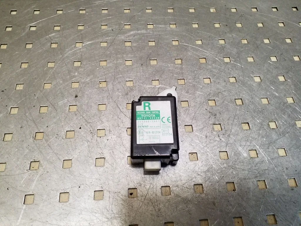 Centrinio užrakto valdymo blokas