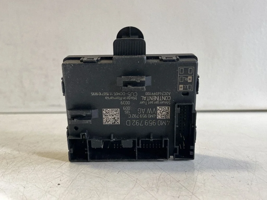 Durų elektronikos valdymo blokas