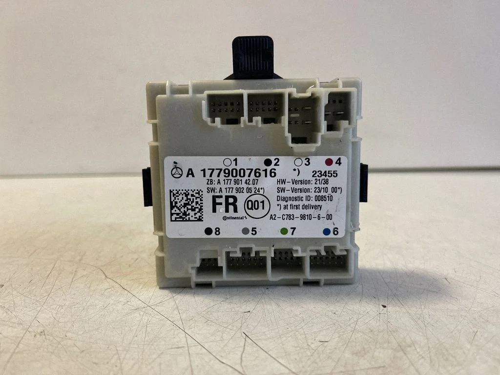 Durų elektronikos valdymo blokas