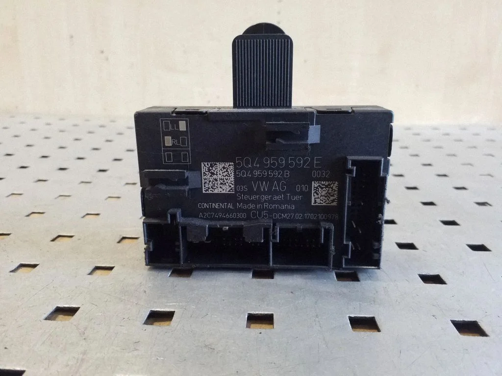 Durų elektronikos valdymo blokas