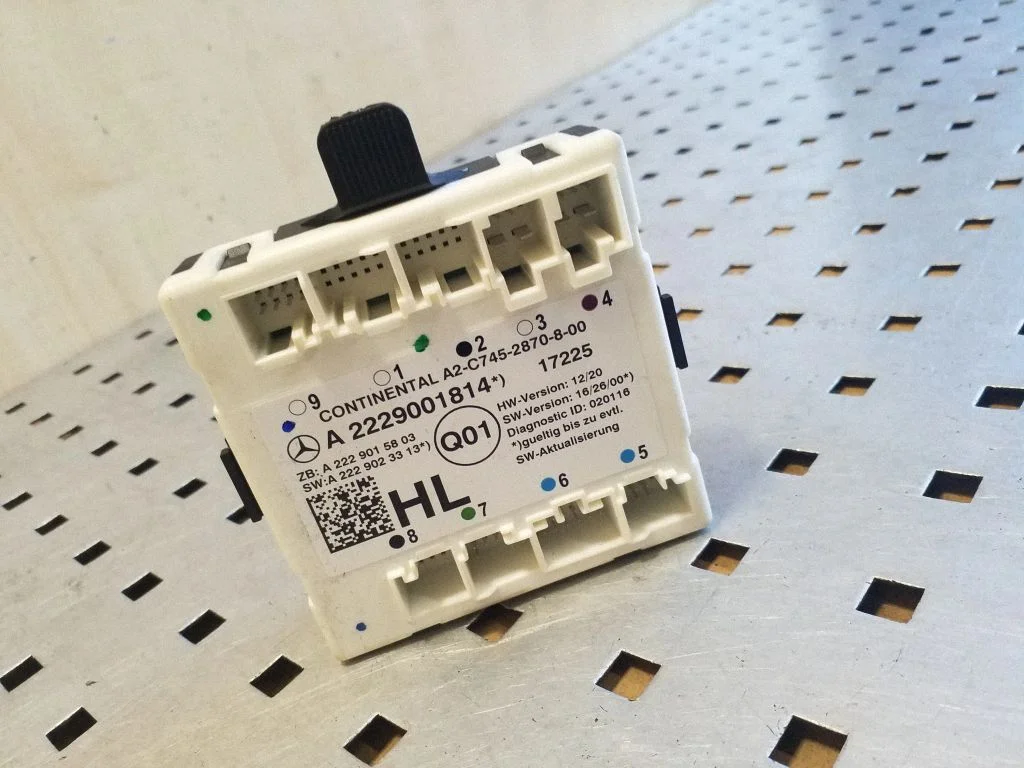 Durų elektronikos valdymo blokas