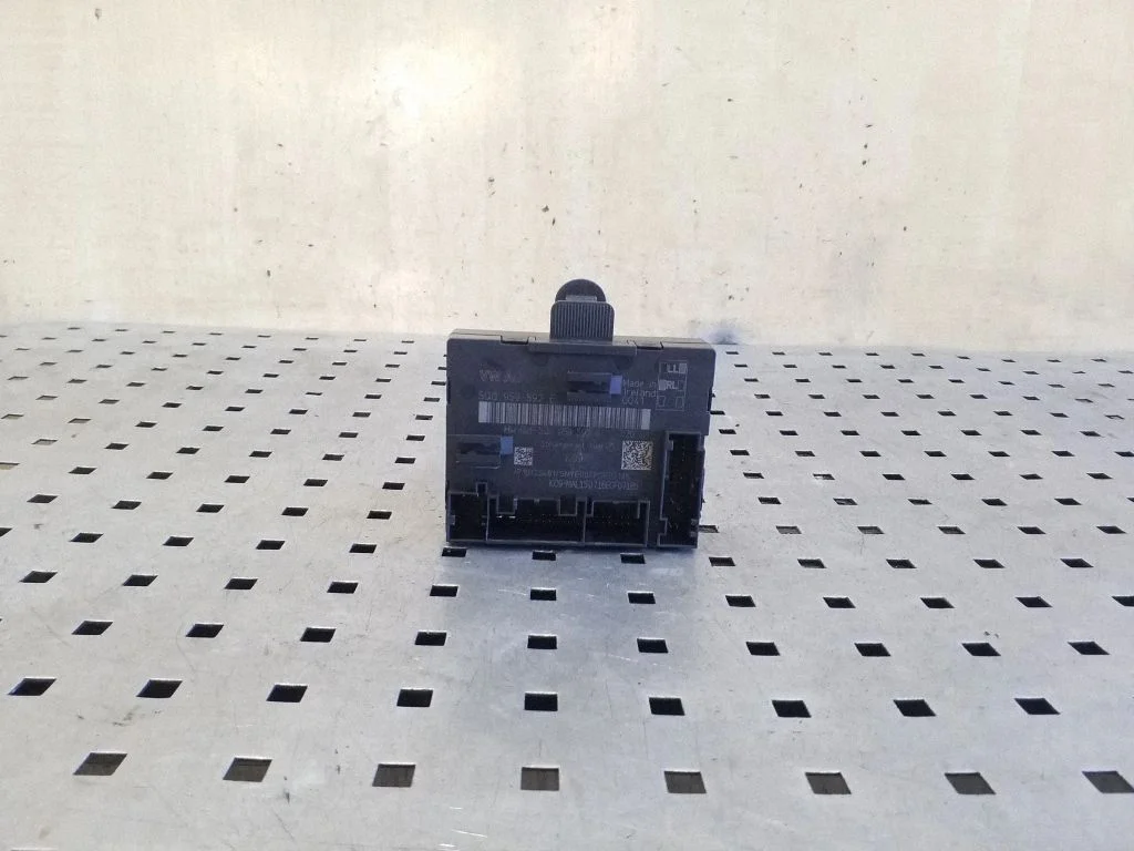 Durų elektronikos valdymo blokas