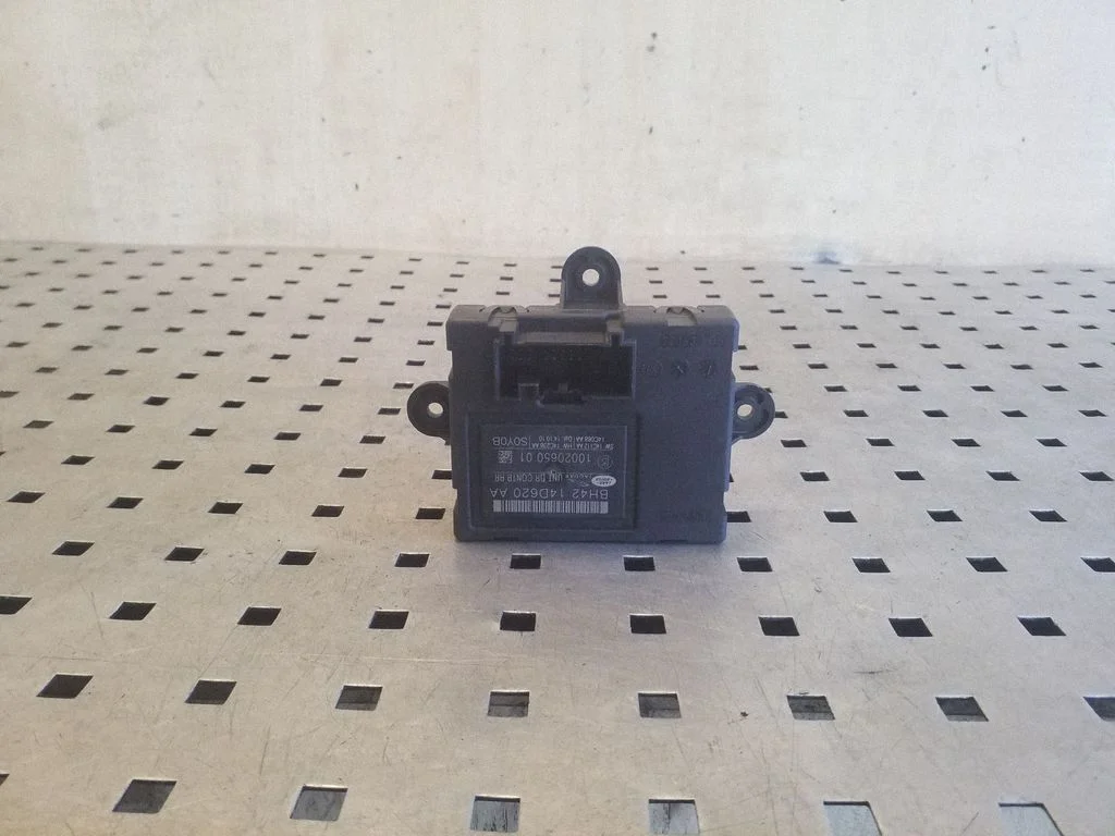 Durų elektronikos valdymo blokas