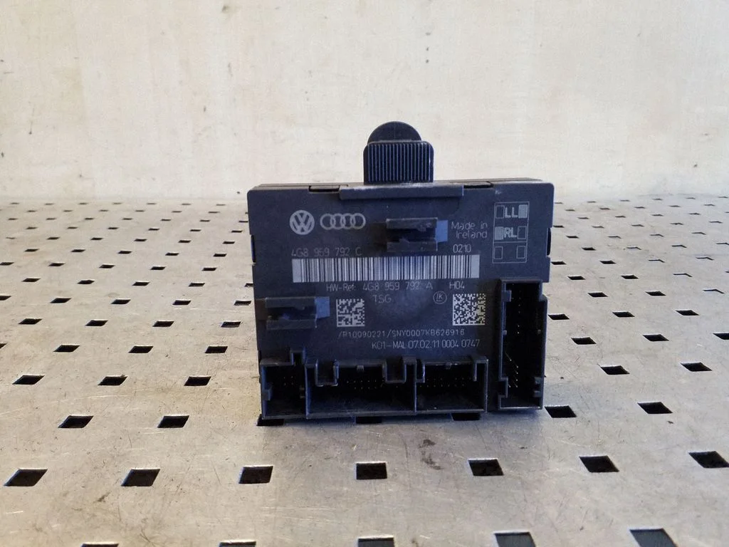 Durų elektronikos valdymo blokas
