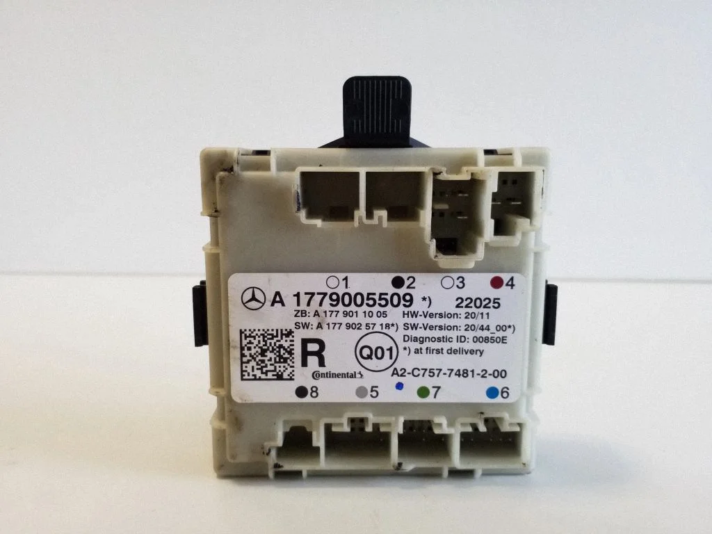 Durų elektronikos valdymo blokas