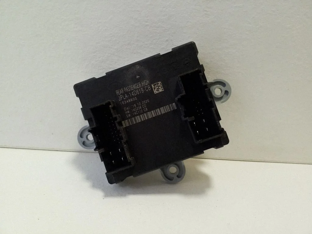Durų elektronikos valdymo blokas