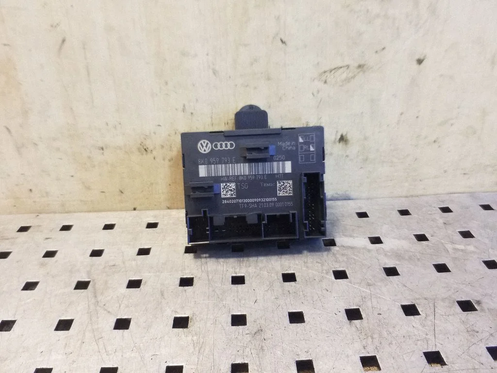 Durų elektronikos valdymo blokas