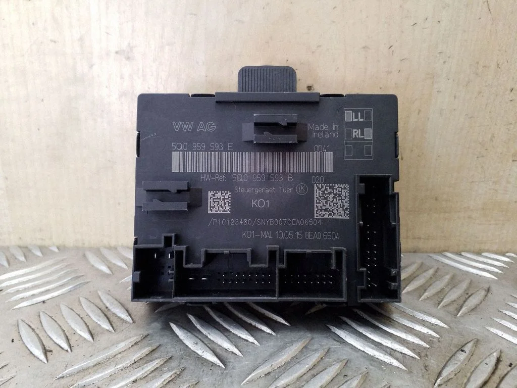 Durų elektronikos valdymo blokas