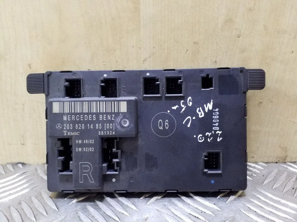 Durų elektronikos valdymo blokas
