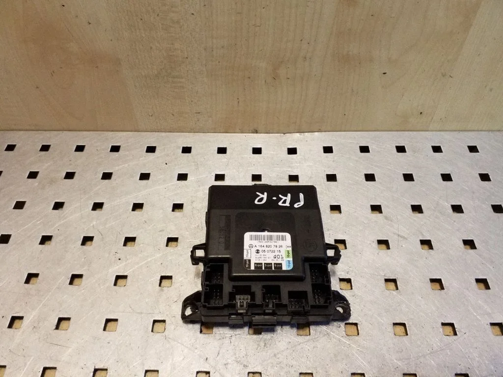 Durų elektronikos valdymo blokas