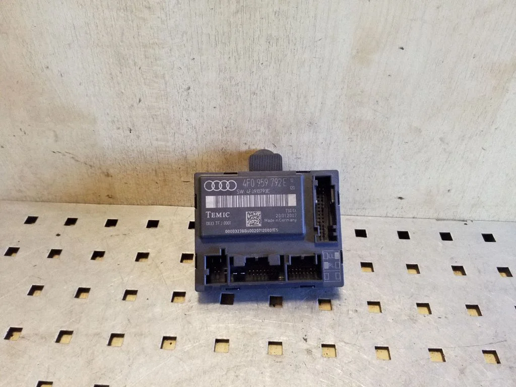 Durų elektronikos valdymo blokas