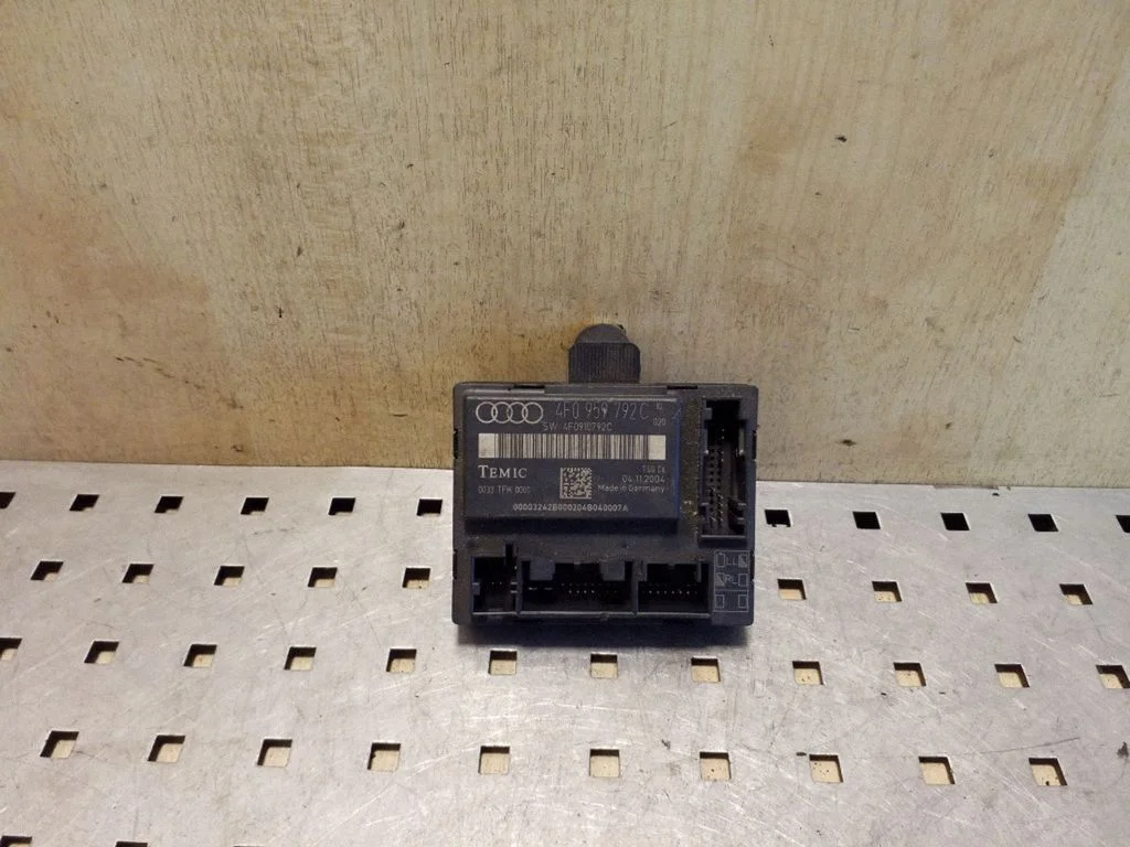 Durų elektronikos valdymo blokas