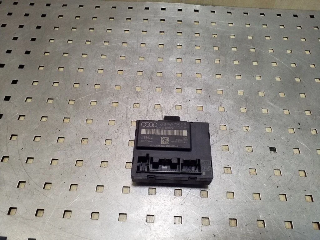 Durų elektronikos valdymo blokas