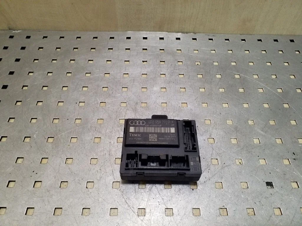 Durų elektronikos valdymo blokas