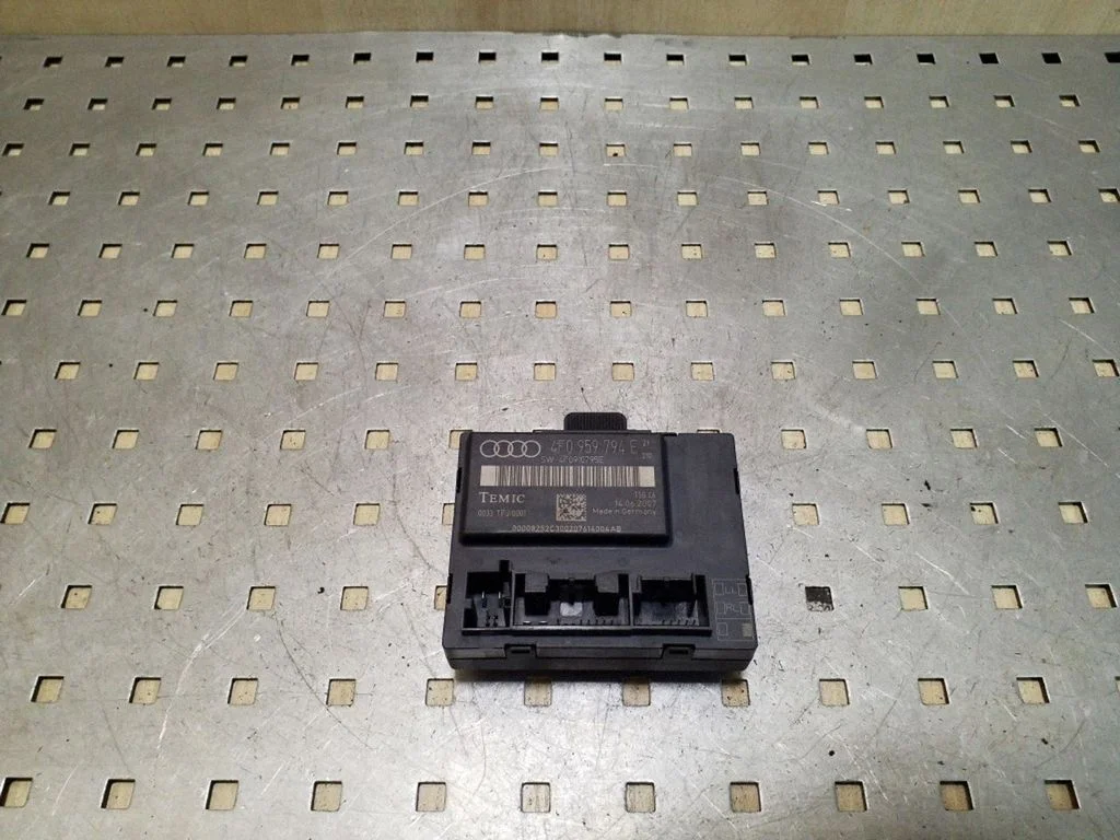 Durų elektronikos valdymo blokas