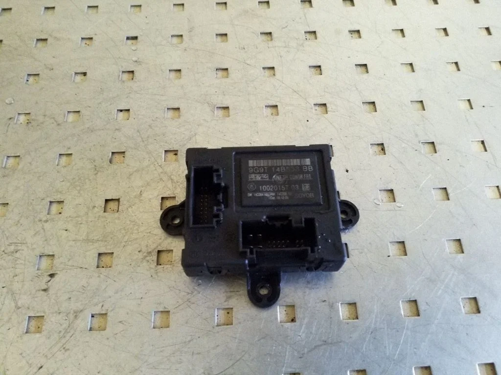 Durų elektronikos valdymo blokas