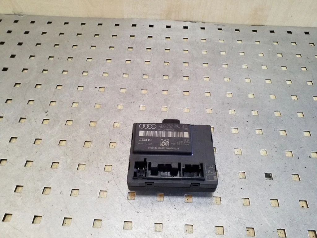 Durų elektronikos valdymo blokas