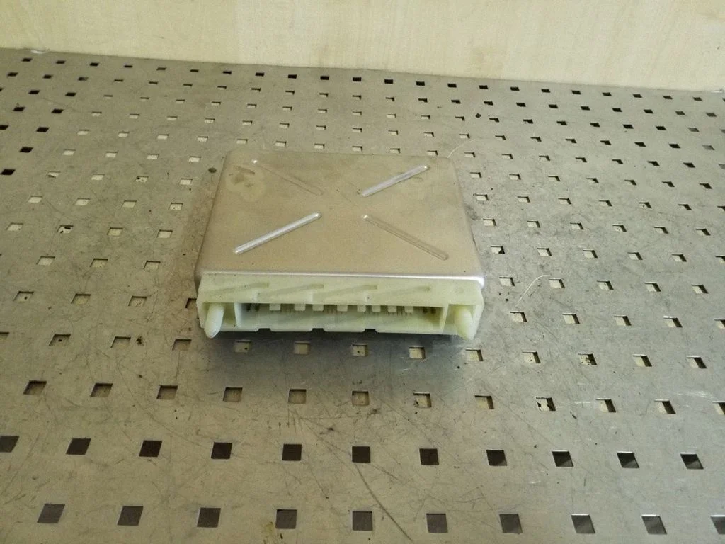 Pavarų dėžės valdymo blokas