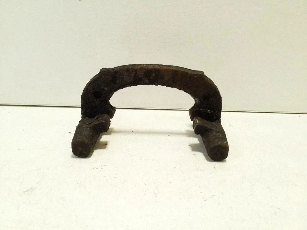 Stabdžių kaladėlių apkaba/ laikiklis (galas)