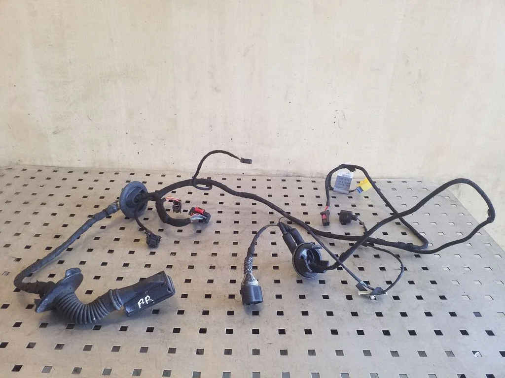 Priekinių durų instaliacija