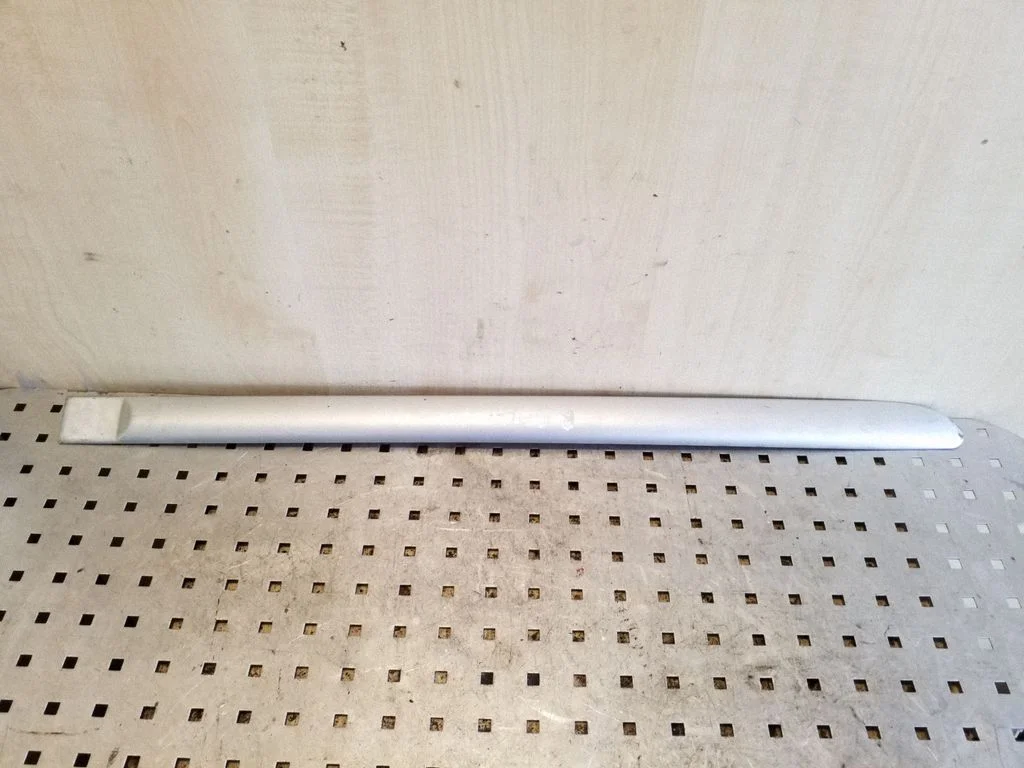 Apdaila galinių durų (moldingas)
