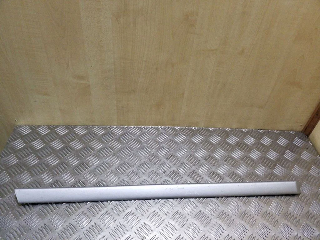 Apdaila galinių durų (moldingas)