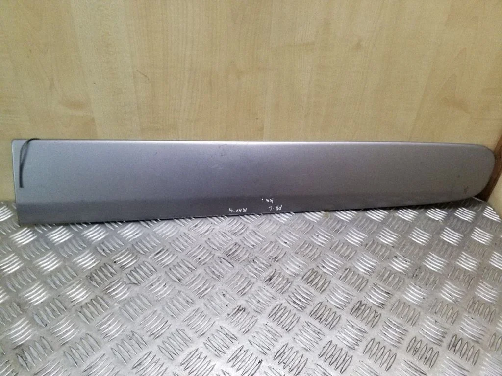 Apdaila priekinių durų (moldingas)