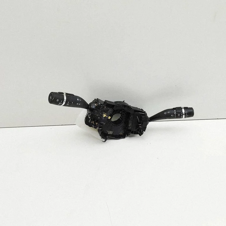 Posūkių/ šviesų rankenėlė