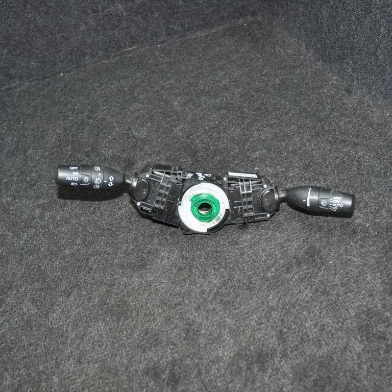 Posūkių/ šviesų rankenėlė