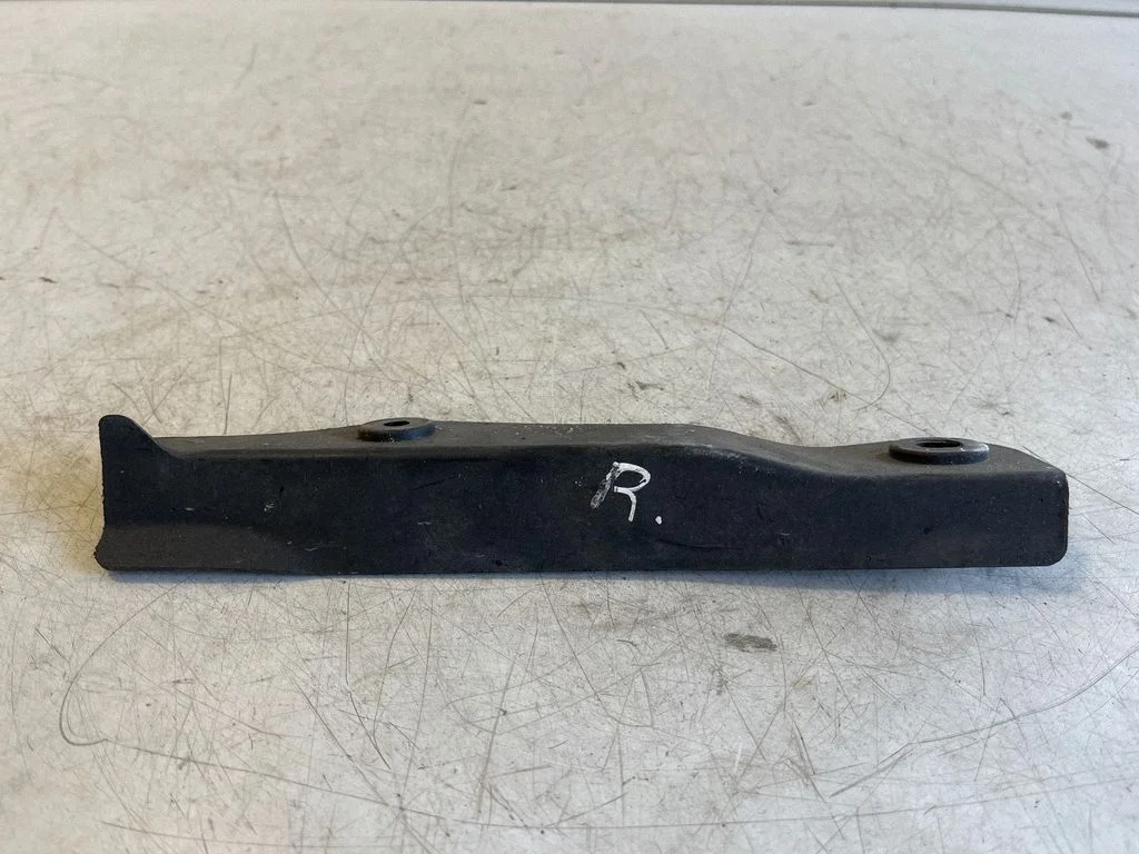 Kita variklio skyriaus detalė
