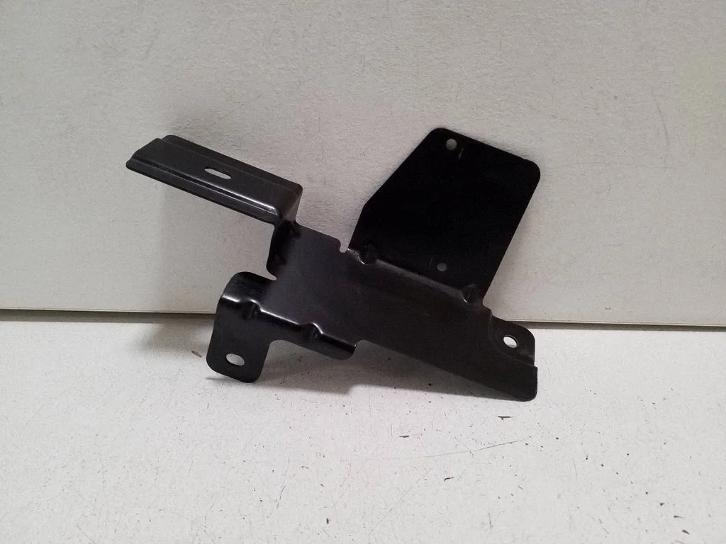 Kita variklio skyriaus detalė