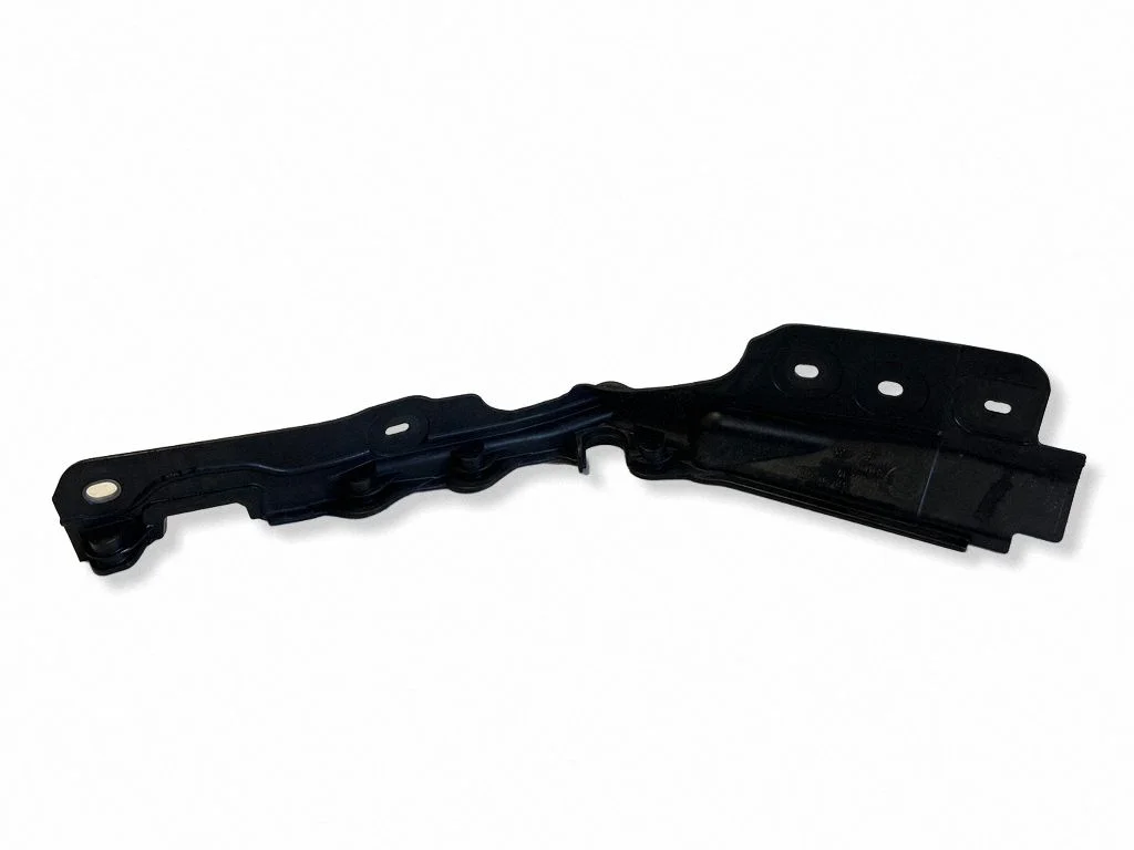 Kita variklio skyriaus detalė