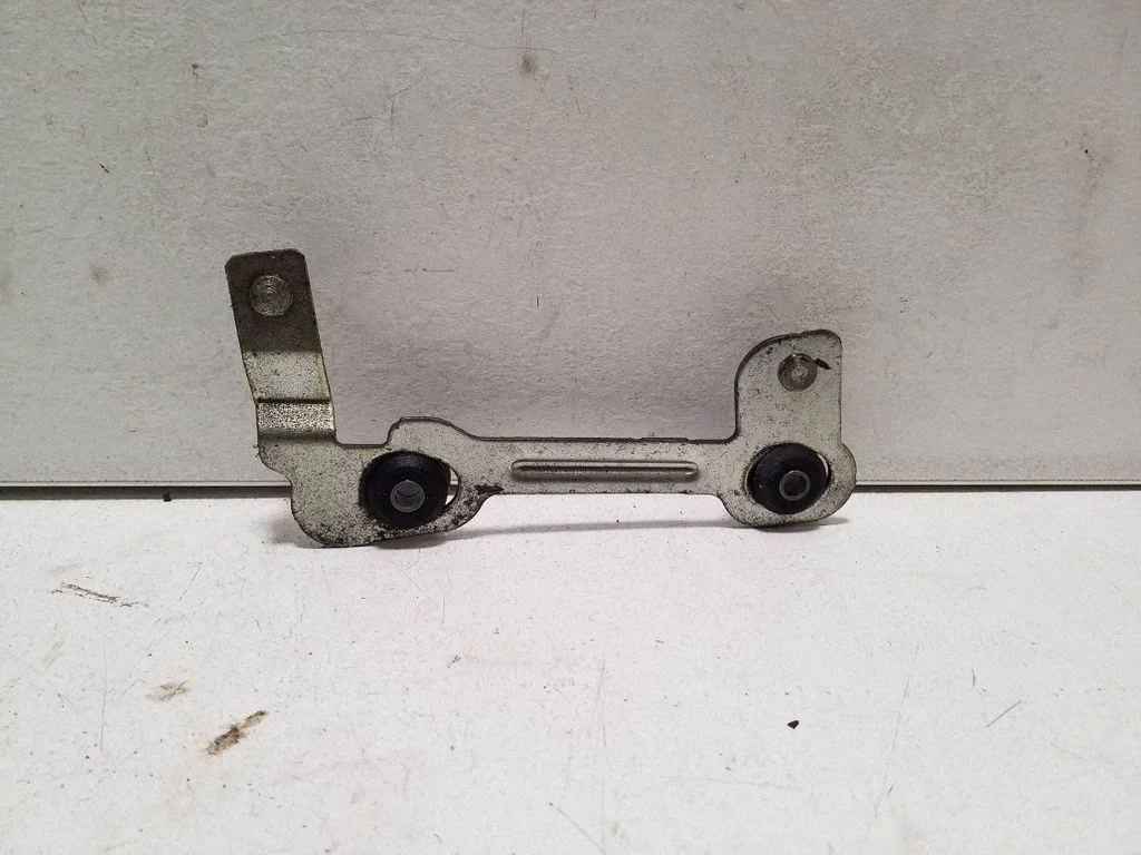 Kita variklio skyriaus detalė