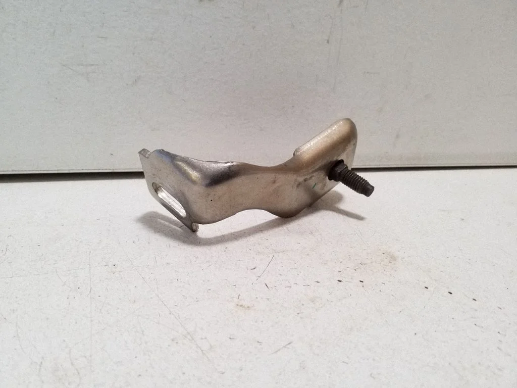 Kita variklio skyriaus detalė