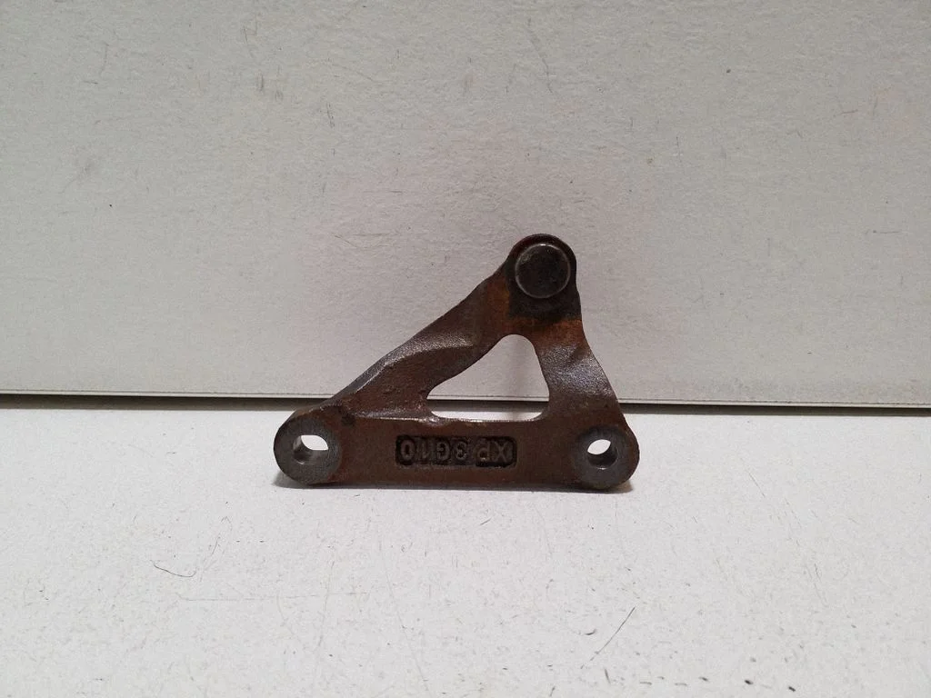 Kita variklio skyriaus detalė