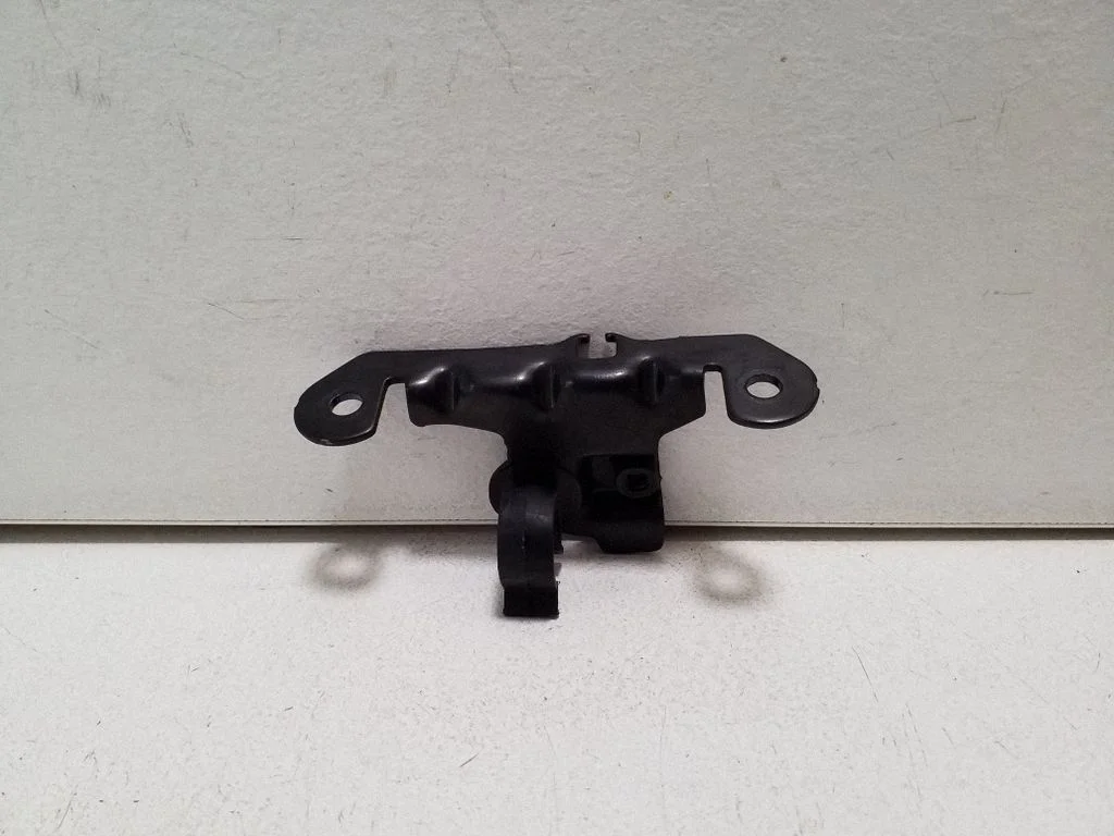 Kita variklio skyriaus detalė
