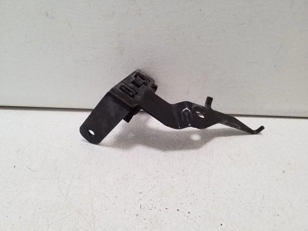 Kita variklio skyriaus detalė