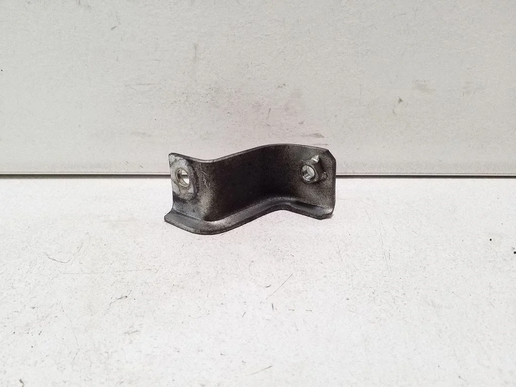 Kita variklio skyriaus detalė