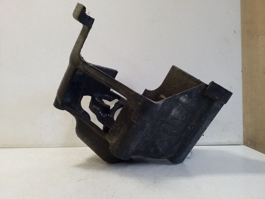 Kita variklio skyriaus detalė