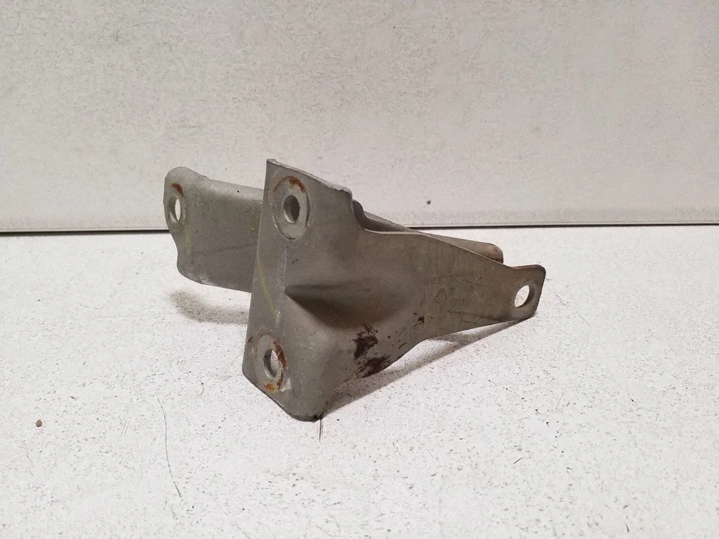 Kita variklio skyriaus detalė