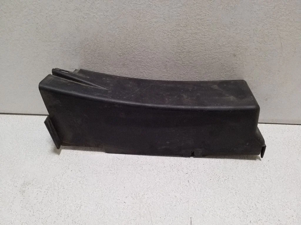 Kita variklio skyriaus detalė