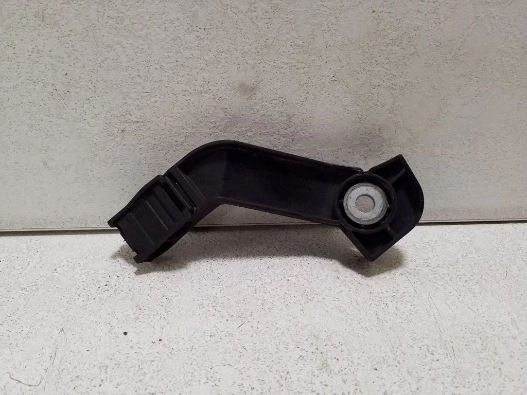 Kita variklio skyriaus detalė