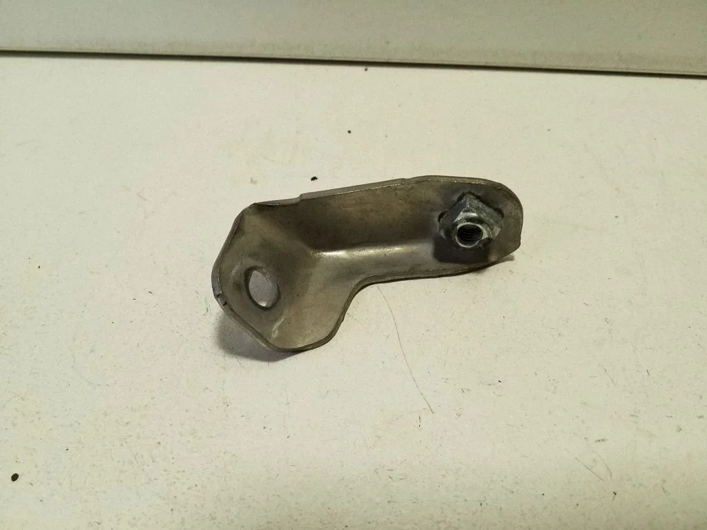 Kita variklio skyriaus detalė