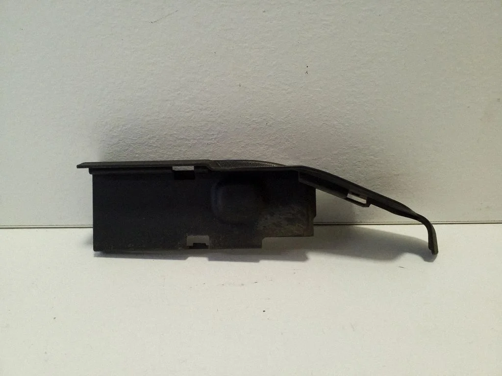 Kita variklio skyriaus detalė