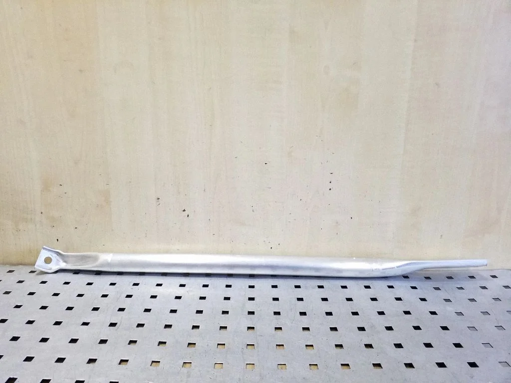 Kita variklio skyriaus detalė