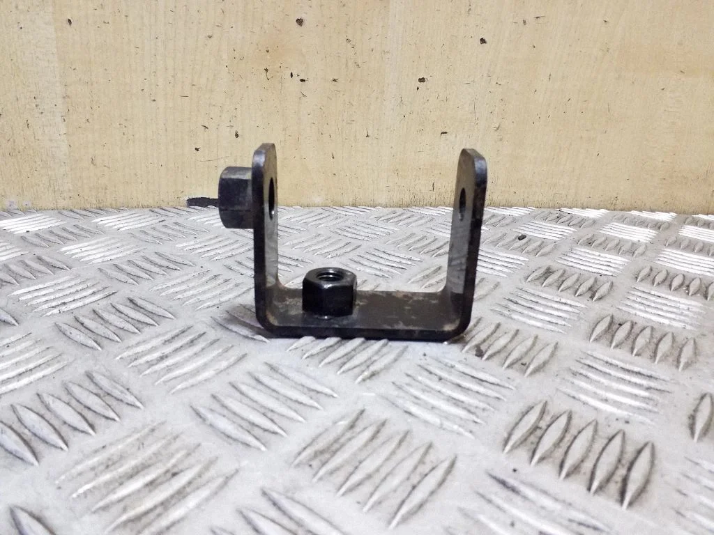 Kita variklio skyriaus detalė