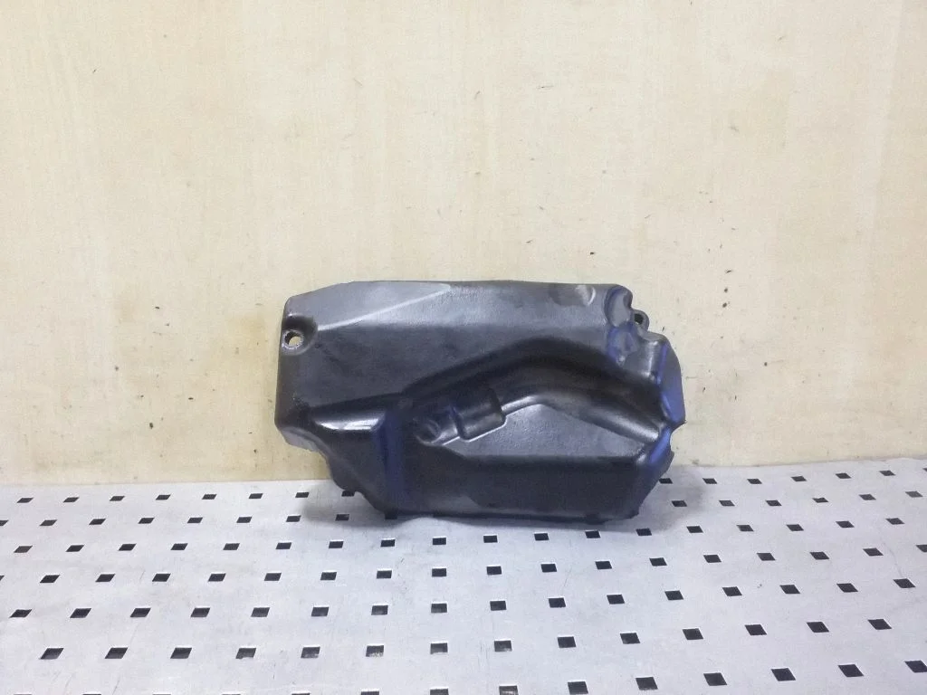 Kita variklio skyriaus detalė