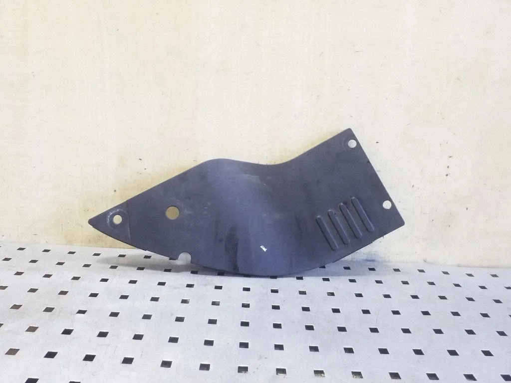 Kita variklio skyriaus detalė