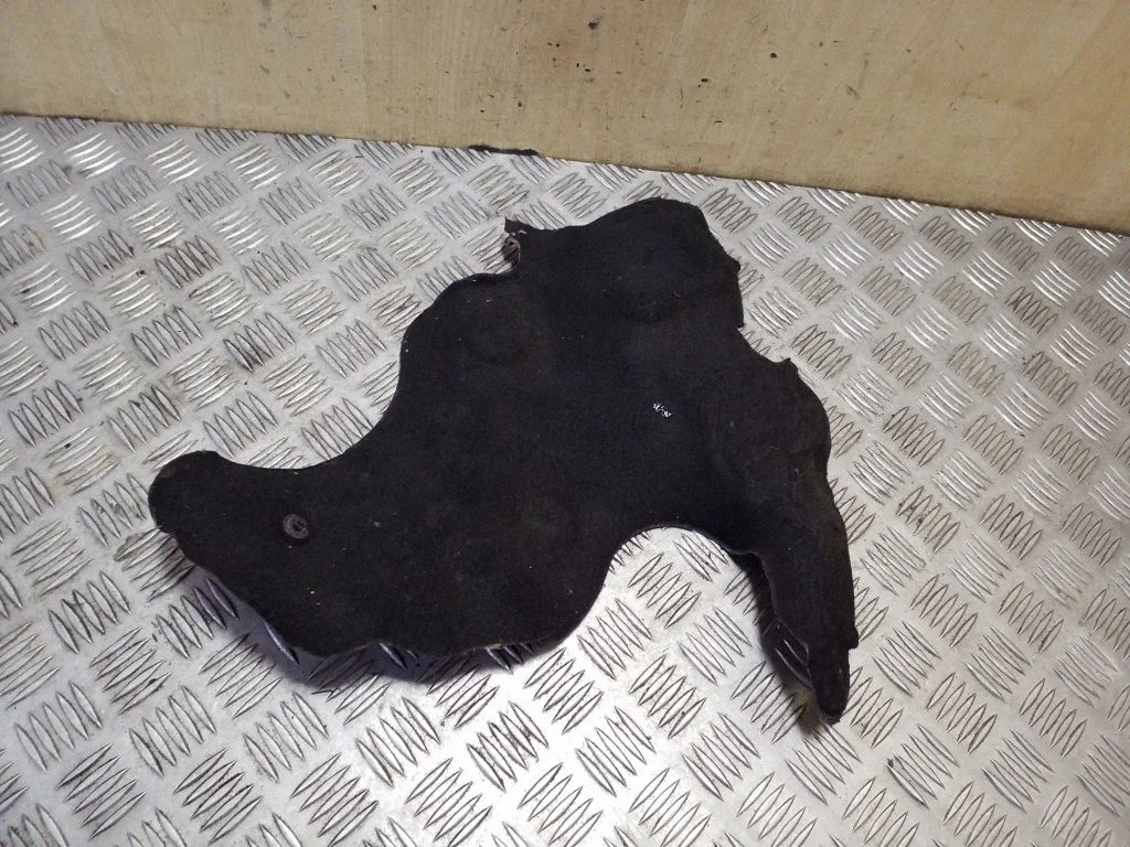 Kita variklio skyriaus detalė