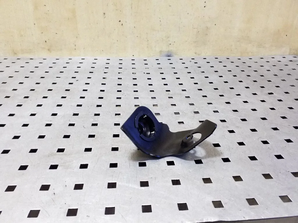 Kita variklio skyriaus detalė